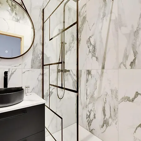 Elegant Flat Near Champs-elysees 아파트 파리